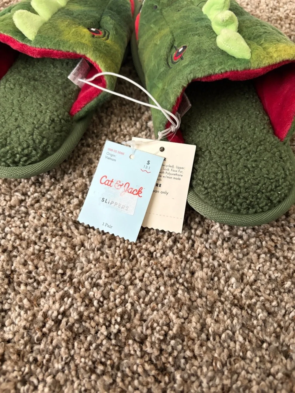 Cat & Jack Green Dinosaur Plush Kids Slippers